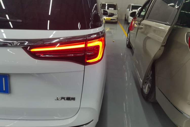 Used Buick GL8 2020 ES Land Cruiser 653T Luxury Model