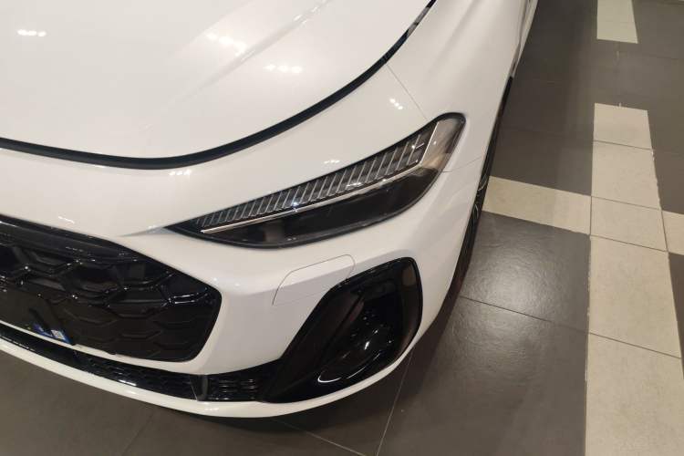 Used Audi A5L 2026 2.0T Sport Plus Left Front Headlight