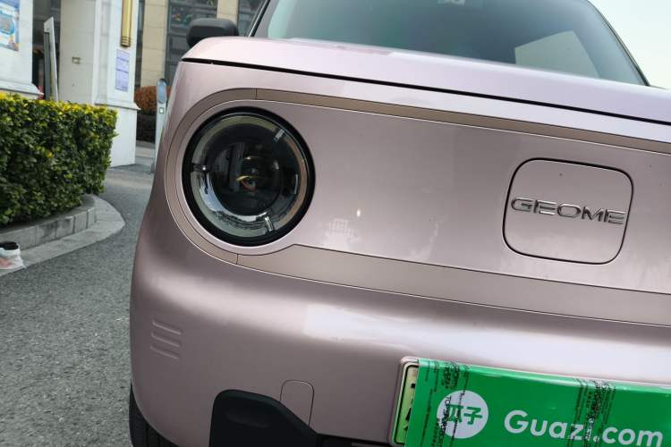 Used Geely Galaxy Panda 2023 Panda Mini 200km Endurance Bear
