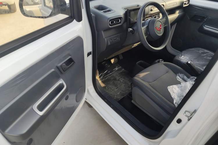 Used Wuling Zhiguang New Energy 2025 Standard Model