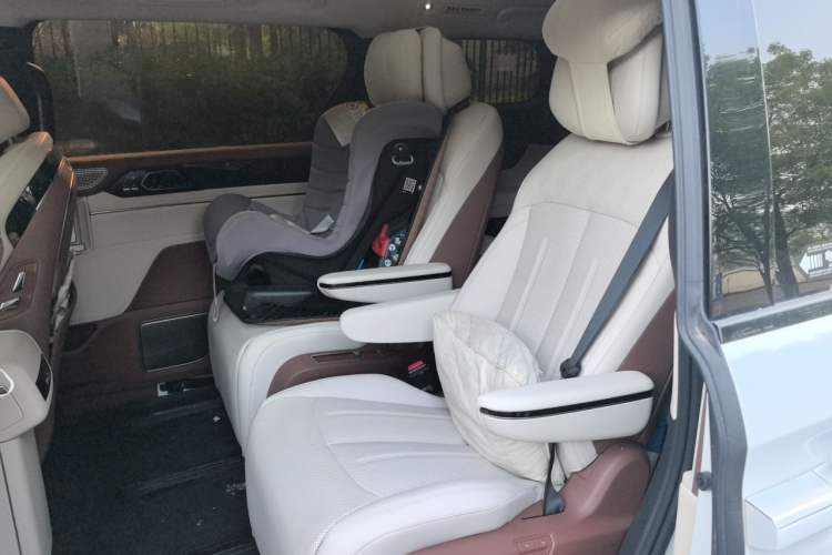 Used BYD Xia 2025 DM-i 1.5T 100km Supreme Edition
