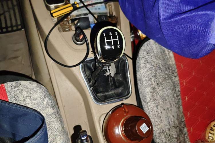 Used Wuling Hongguang 2013 1.2L S Comfort Model China IV Standard Gear Lever