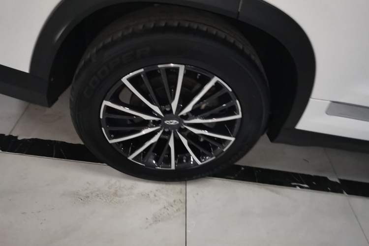 Used Chery Tiggo 8 PLUS 2021 290TGDI DCT Luxury Edition Right Rear Wheel Hub