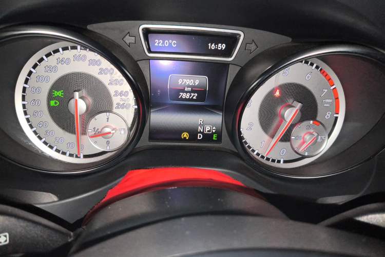 Used Mercedes-Benz GLA 2015 GLA 220 4MATIC Fashion Model Instrument Cluster