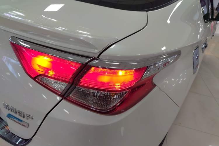 Used Nissan Lannia 2020 1.6L CVT Cool Edition Exterior 3