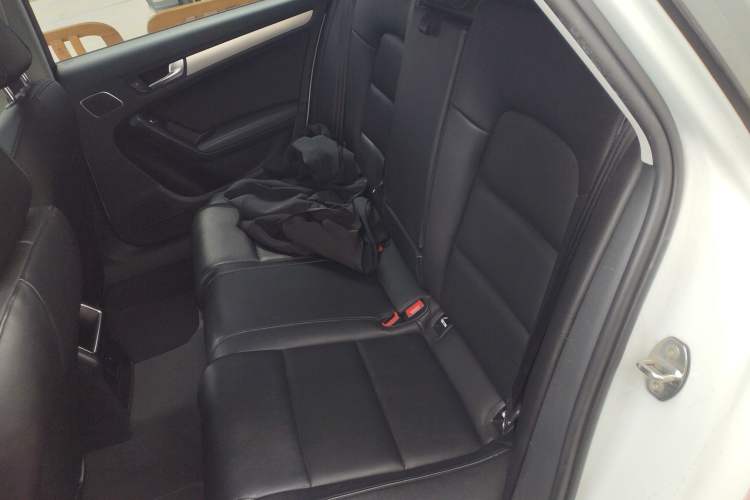 Used Audi A4L 2013 35 TFSI Automatic Standard Model
