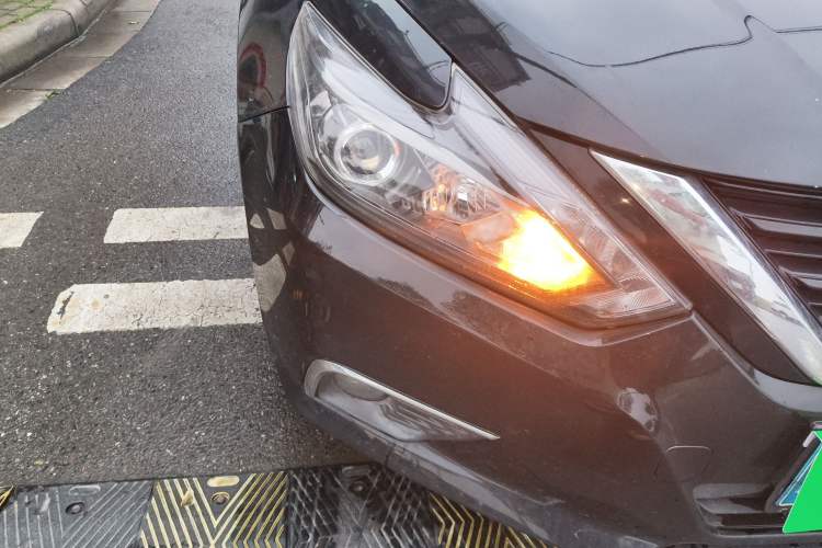 Used Nissan Teana 2016 2.0L XL Comfort Edition Right Front Headlight