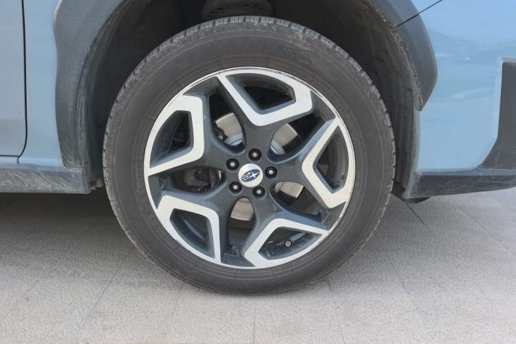 Used Subaru XV 2018 2.0i All-Wheel-Drive Prestige Edition with EyeSight Right Front Wheel Hub
