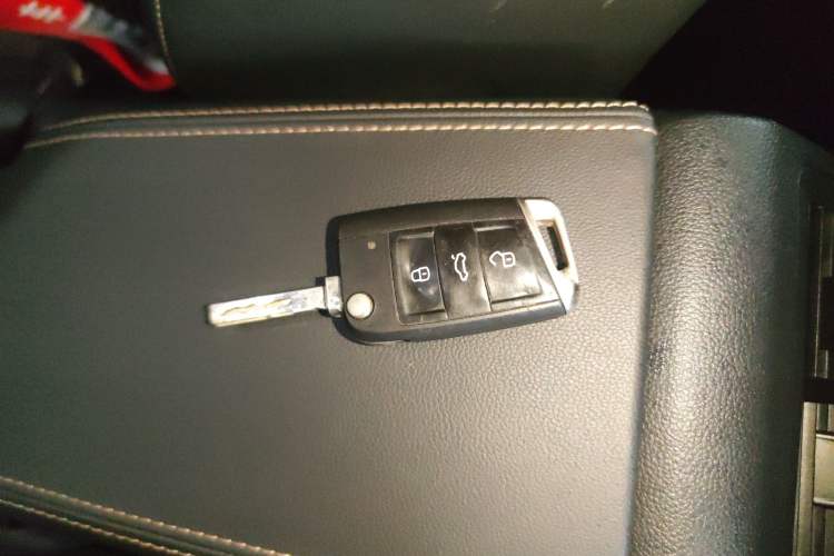 Used Volkswagen Lavida 2019 1.5L Automatic Vision Edition China VI Standard Vehicle Key