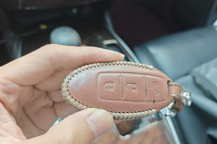 Used Infiniti JX 2013 JX35 Two-Wheel-Drive Excellence Edition
