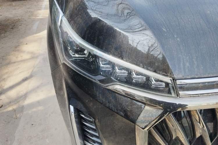 Used SAIC MAXUS G20 2023 PLUS 2.0T Gasoline Automatic Luxury Edition
