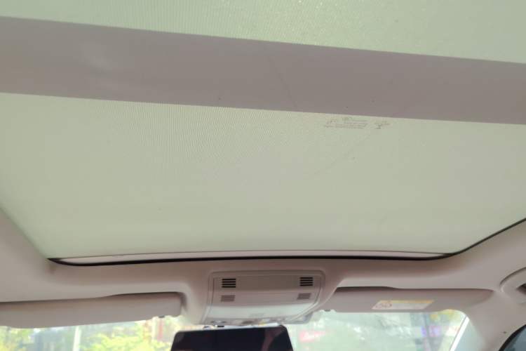 Used Volkswagen Sagitar 2019 280TSI DSG Comfort Version China VI Standard Headliner