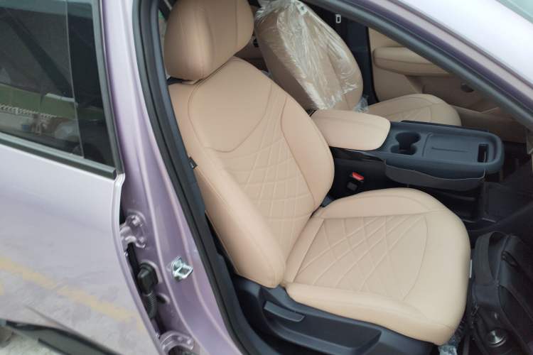 Used ARCFOX T1 2025 Model 425 PRO
