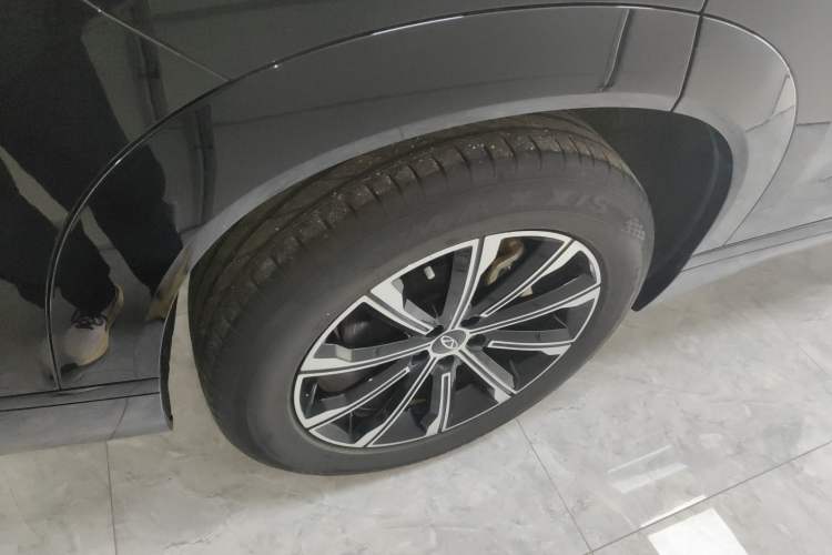 Used Chery Tiggo 9 2023 2.0T Dual-Clutch Two-Wheel Drive Leading Edition 5 Seats