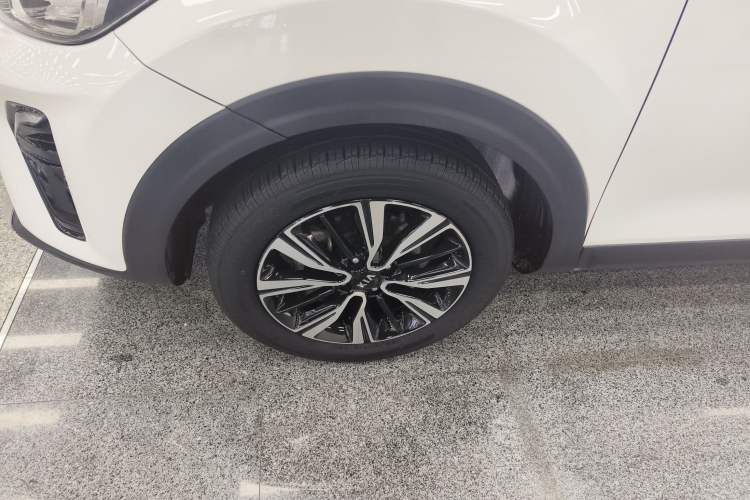 Used Kia kx1 Stonic 2021 1.4L CVT Fun & Sunroof Model
