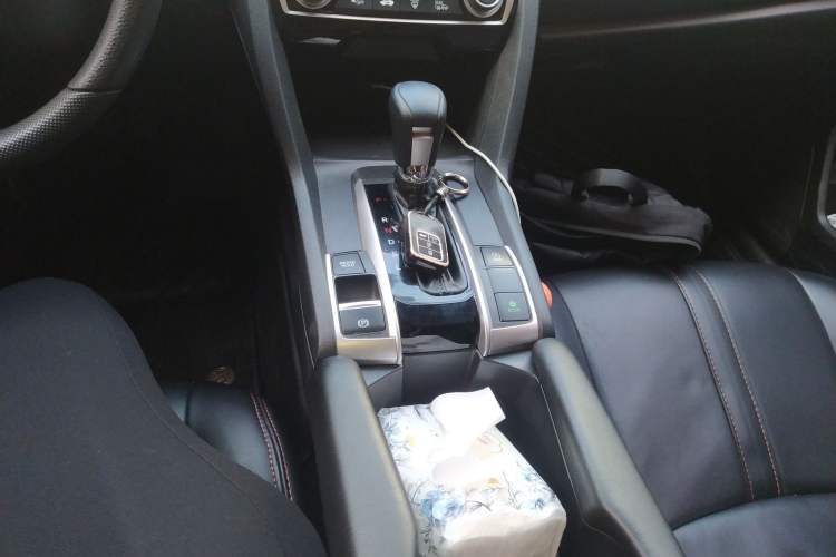 Used Honda Civic 2016 220TURBO CVT Luxury Edition
