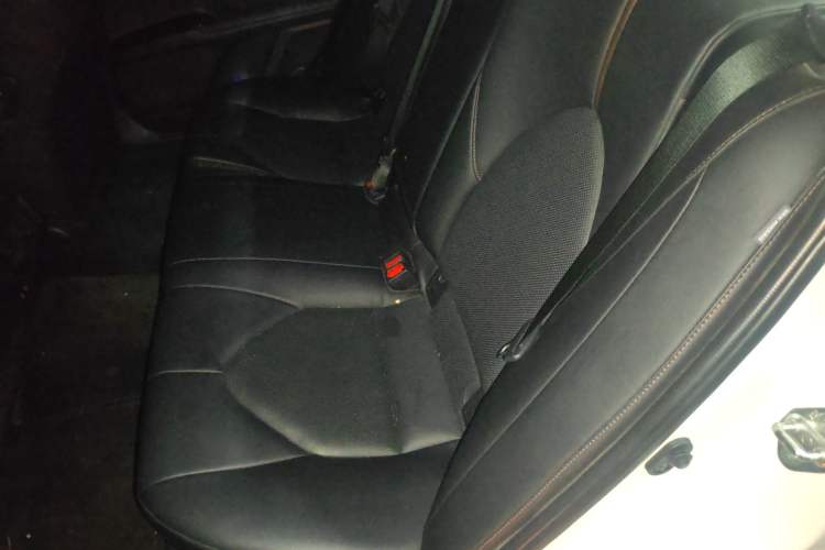 Used Toyota Camry 2019 2.0G Luxury Edition China VI Standard Left Rear Seat