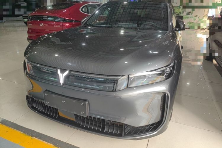 Ojetý VOYAH FREE 2025 Model FREE+ Four-Wheel-Drive Qiankun Edition