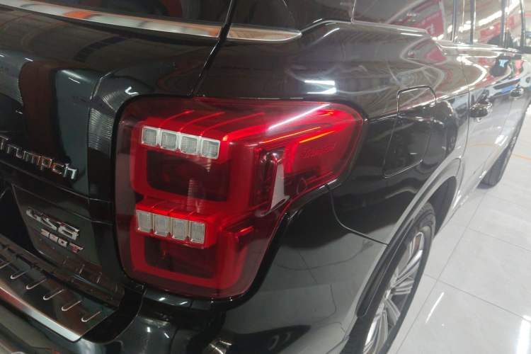 Used GAC Trumpchi GS8 2020 390T Two-Wheel Drive Luxury Smart Connectivity Commemorative Edition (7 Seats)
