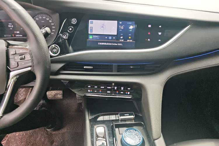 Used Buick Enclave 2022 652T 4x4 Prestige Flagship 6-Seater Audio And AC Panel