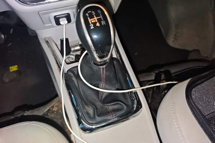 Used Jinbei New Hiace S 2021 1.5L Wealth Model Non-Air-Conditioned Version National VI Standard SWC15M Gear Lever