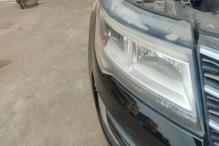 Used Ford Explorer 2016 2.3T Fashion Edition Right Front Headlight