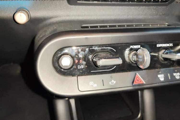 Used MINI Electric COOPER 2024 452km COOPER SE Artist Gear Lever