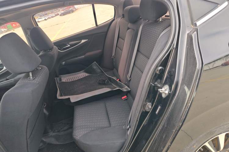 Used Honda Crider 2013 1.8L automatic luxury edition