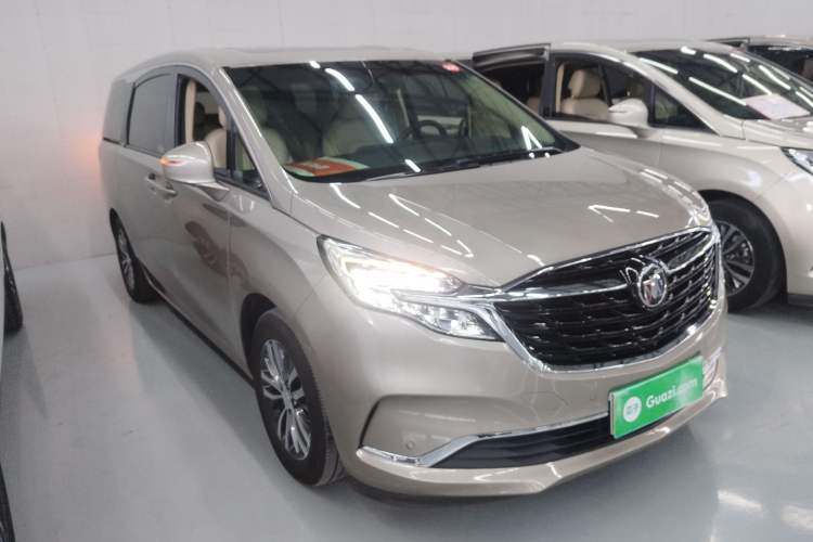 Used Buick GL8 2022 ES Landtrek 653T Comfort Edition