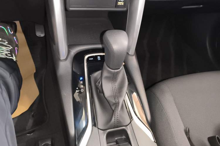 Used Toyota Corolla Cross 2022 2.0L Elite Edition Gear Lever