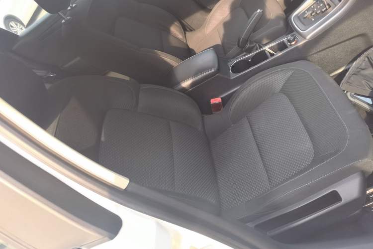 Used Citroen C4 Sega 2016 1.6L Automatic Comfort Model Right Front Seat