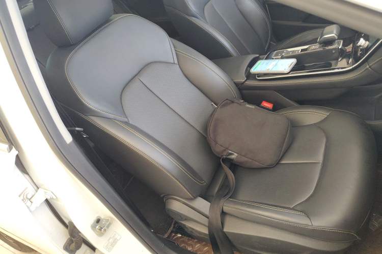 Used Roewe i6 MAX New Energy 2023 EV 420 Skyroof Special Edition
