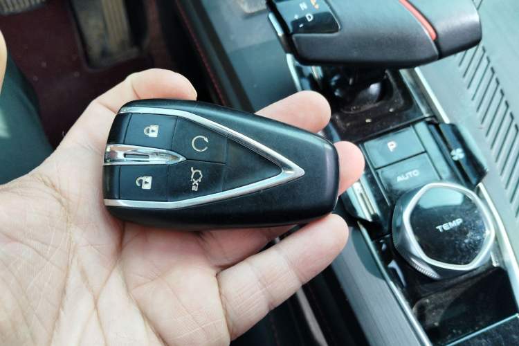 Used Oshan Z6 2022 Blue Whale 1.5T DCT Smart Edition Urban Version