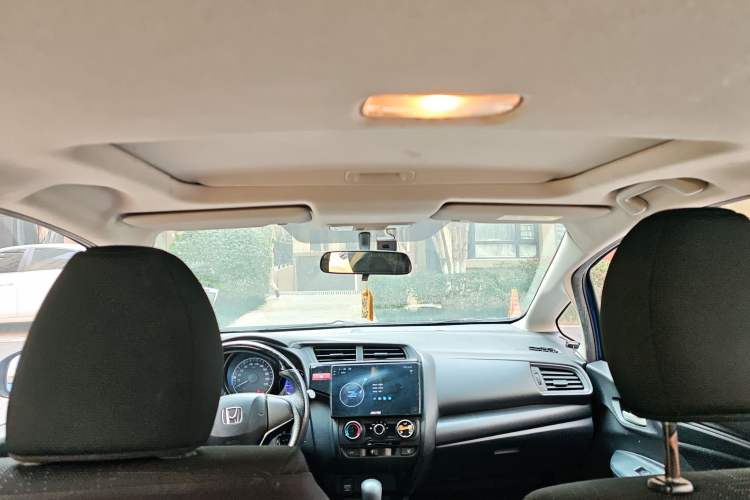 Used Honda Fit 2016 1.5L LXS CVT Comfort Sunroof Version
