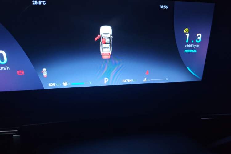 Used Chery Tiggo 8 PRO 2022 390T Two-Wheel Drive Sky Dome Edition 5 Seats Odometer Close Up