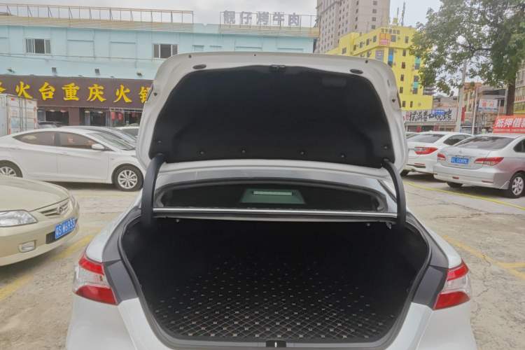 Used Toyota Camry 2018 2.0E Leading Edition Trunk