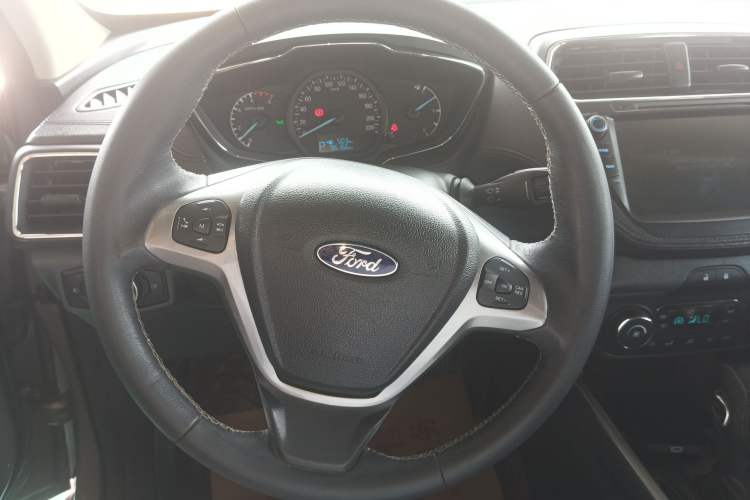 Used Ford Escort 2017 Happiness Edition 1.5L Automatic Fashion Version