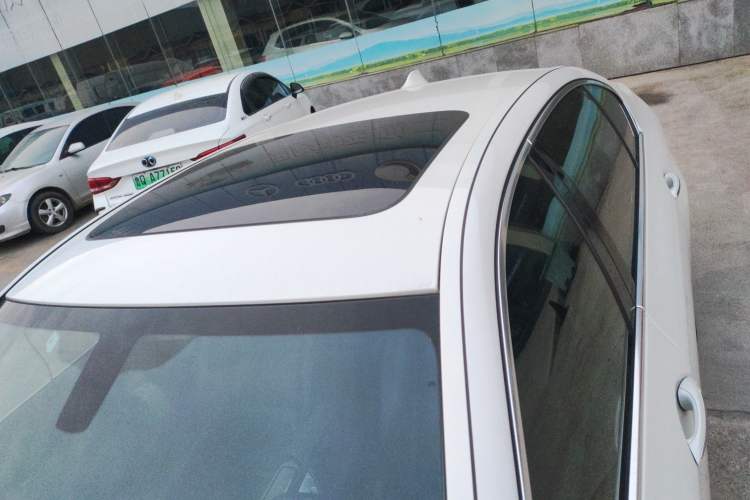 Used BMW 5 Series 2014 525Li Luxury Design Package Roof