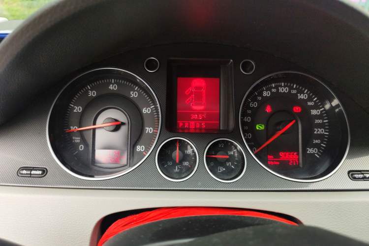 Used Volkswagen Magotan 2011 1.4 TSI Elite Edition Instrument Cluster