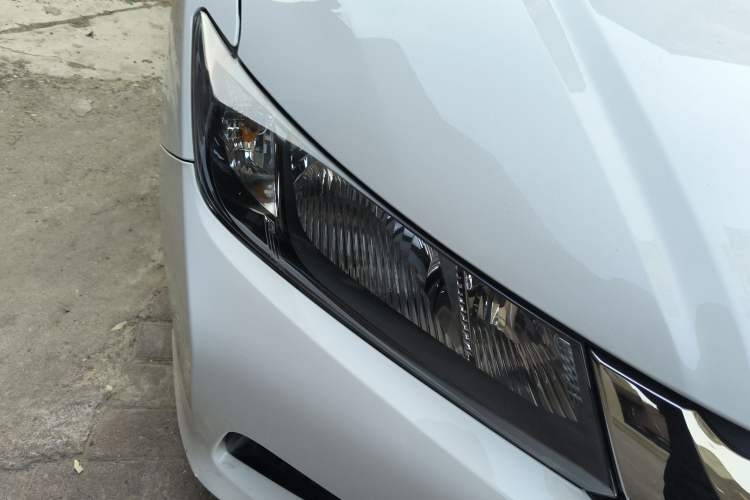 Used Honda City 2017 1.5L CVT Comfort Version Right Front Headlight