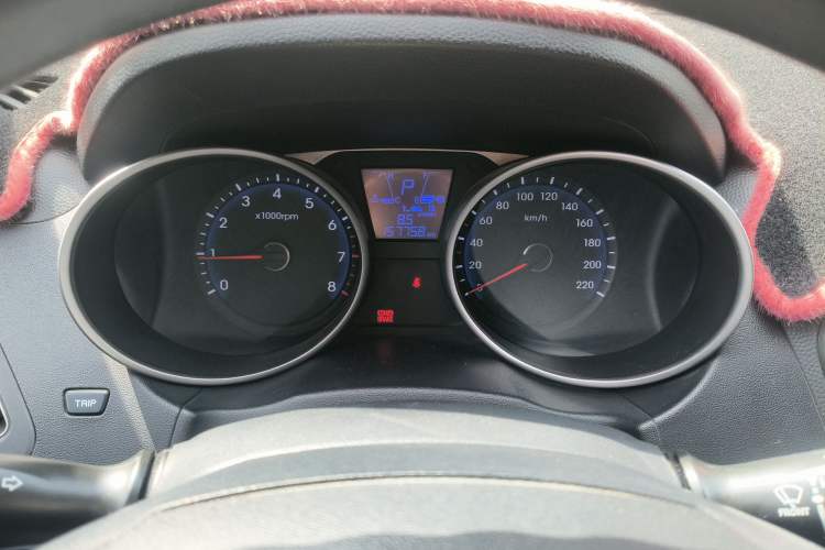 Used Hyundai ix35 2012 2.0L Automatic Two-Wheel Drive New Edition GL Instrument Cluster