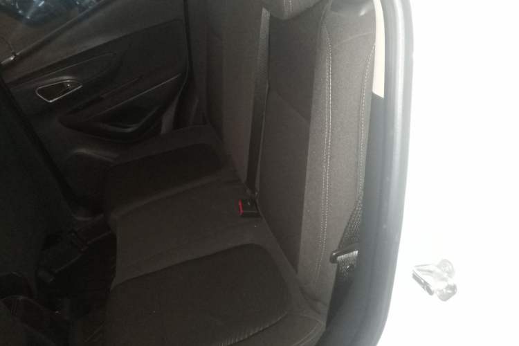 Used Buick Encore 2014 1.4T Automatic Two-Wheel Drive Urban Elite Model Left Rear Seat