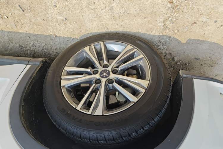 Used BYD Song Pro 2019 1.5T Automatic Elite Edition Left Front Wheel Hub