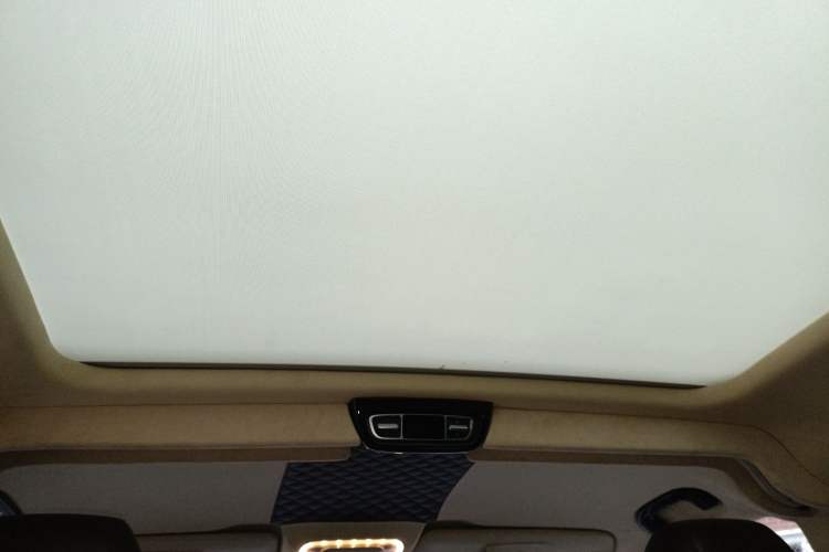 Used Mercedes-Benz V-Class 2016 V 260 Avantgarde Edition