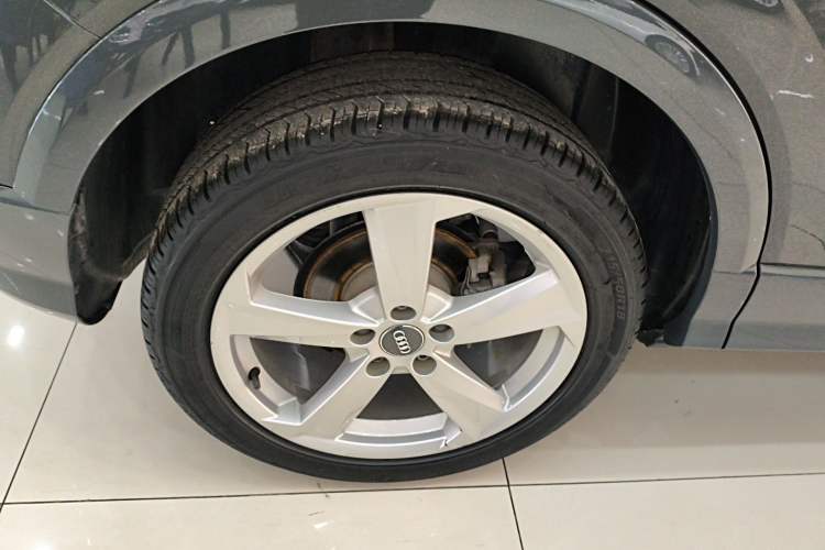 Used Audi Q2L 2020 35 TFSI Fashionable and Elegant Model Right Rear Wheel Hub