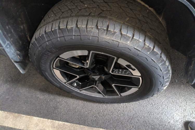 Used Deepal G318 2024 Four-Wheel-Drive Air Suspension Model