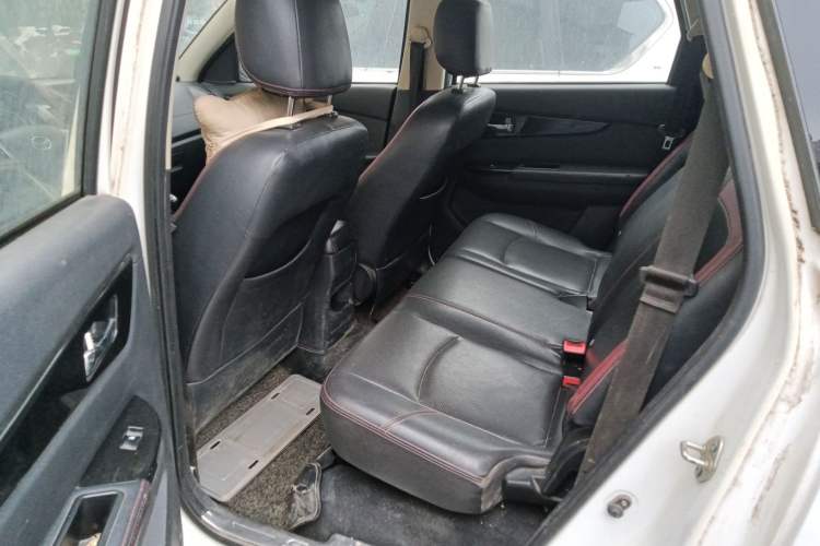 Used HYOSOW S3 2014 1.5L Luxury Version China IV Emission Standard