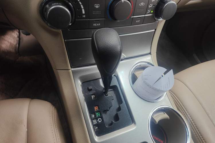 Used Toyota Highlander 2012 2.7L Two-Wheel Drive 7-Seater Elite Edition