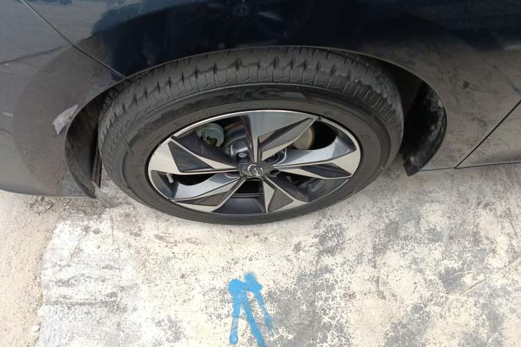 Used GAC Trumpchi M6 2021 PRO 270T Automatic Luxury Edition Exterior 4