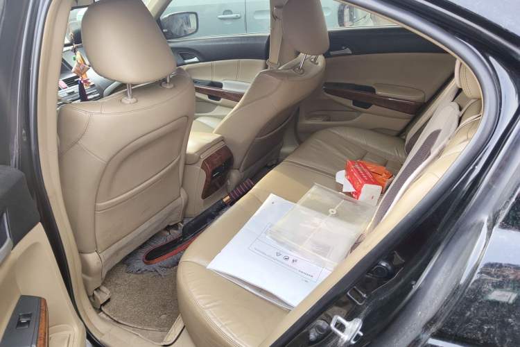 Used Honda Accord 2012 2.0L SE